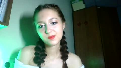 Snapshot of temptingvision chatting on 03.07.25 temptingvision online show from 03.07.25