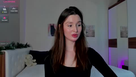 Snapshot of tender_babyy chatting on 01.15.25 Sexy girl Li online show from 01.15.25