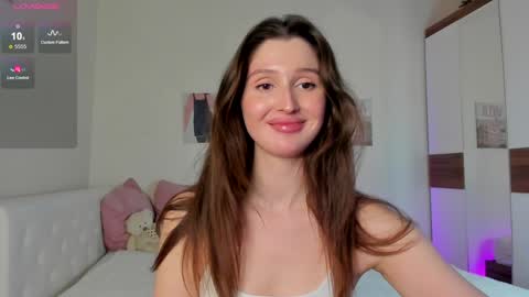 Snapshot of tender_babyy chatting on 02.01.25 Sexy girl Li online show from 02.01.25