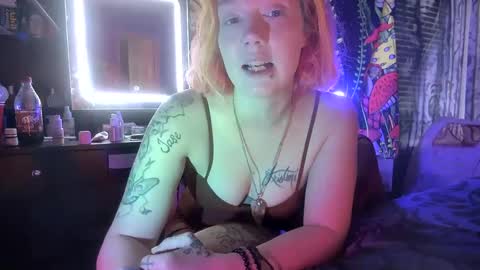 Snapshot of texaspregogrllll chatting on 09.16.25 TEXASGIRLLLL online show from 09.16.25