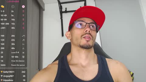 Snapshot of th_russ chatting on 02.11.25 INSTAGRAM Th1rss online show from 02.11.25