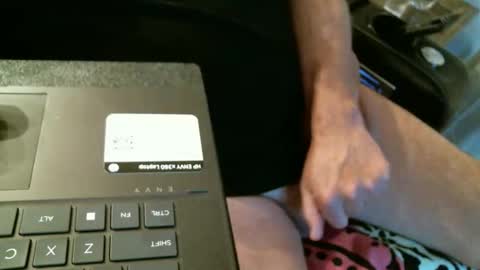 Snapshot of thameslee chatting on 12.13.24 Thames online show from 12.13.24