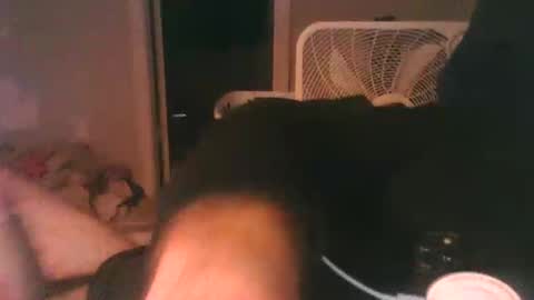 Snapshot of thatdadbod89 chatting on 10.29.25 thatdadbod89 online show from 10.29.25