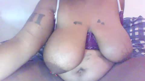 Snapshot of theblkexp chatting on 11.10.25 theblkexp online show from 11.10.25