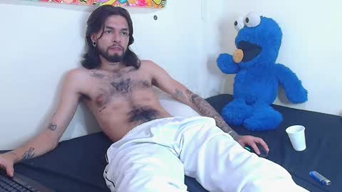 Snapshot of theferxxo_12 chatting on 01.27.25 independent Model online show from 01.27.25