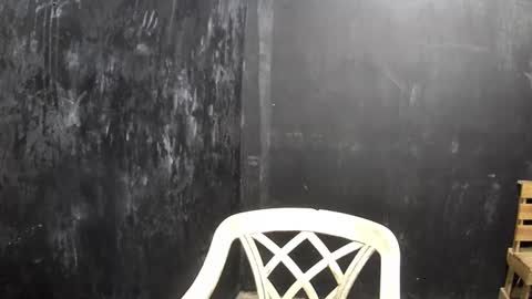 Snapshot of thehugecomeback chatting on 03.05.25 Xerxis online show from 03.05.25