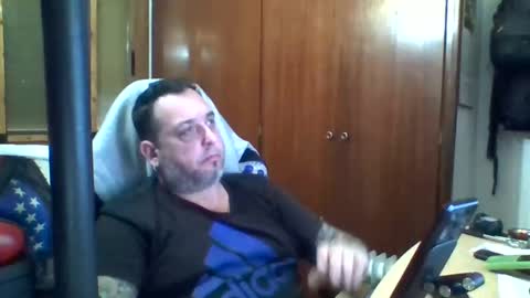 Snapshot of thekier chatting on 12.11.24 thekier online show from 12.11.24