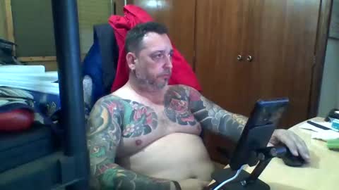 Snapshot of thekier chatting on 02.21.25 thekier online show from 02.21.25