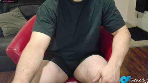 Snapshot of thekodyy chatting on 10.14.25 thekodyy online show from 10.14.25