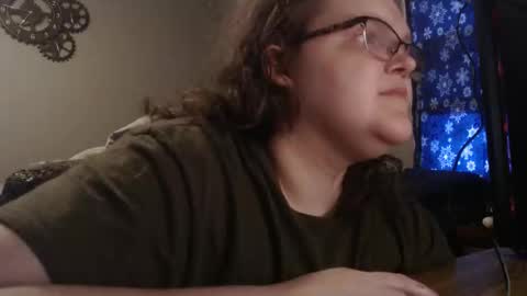 Snapshot of themistyprice chatting on 10.28.25 MistyPrice online show from 10.28.25