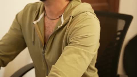 Snapshot of thetrumanshow2025 chatting on 11.03.25 thetrumanshow2025 online show from 11.03.25