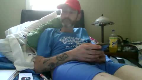 Snapshot of theycallmemellowthebreeze chatting on 09.14.25 mellow online show from 09.14.25