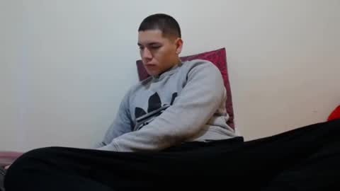 Thiago independent model online show from 12.22.24