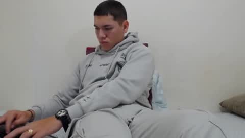 Thiago independent model online show from 01.07.25