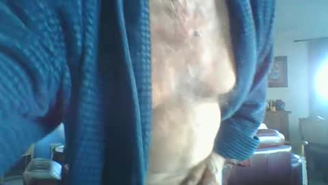 Snapshot of thickcockat71 chatting on 10.06.25 Thickcockat71 online show from 10.06.25