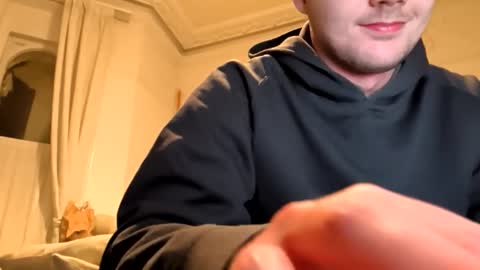 Snapshot of thickplantguy chatting on 10.31.25 thickplantguy online show from 10.31.25