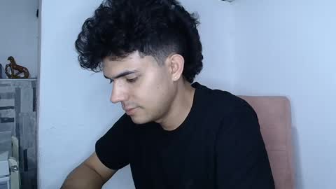 Snapshot of thisisnik chatting on 03.01.25 thisisnik online show from 03.01.25