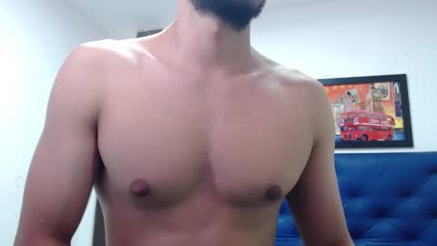 Snapshot of thomas_neuman chatting on 01.21.25 Thomas online show from 01.21.25