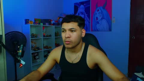 Snapshot of thomascollins__ chatting on 12.31.24 Thomas online show from 12.31.24