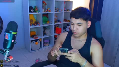 Snapshot of thomascollins__ chatting on 02.01.25 Thomas online show from 02.01.25