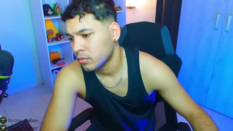 Snapshot of thomascollins__ chatting on 03.08.25 Thomas online show from 03.08.25