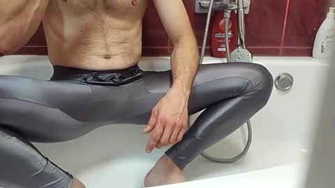 Snapshot of thongsandstockings chatting on 11.02.25 Thongsandstocking online show from 11.02.25