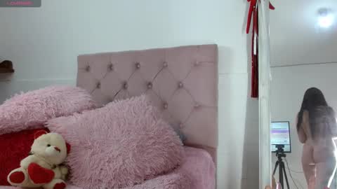 Snapshot of tifanny_squirt chatting on 02.11.25 Tifanny online show from 02.11.25