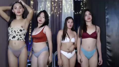 Snapshot of tikolina_12 chatting on 01.12.25 lina kyle medusa online show from 01.12.25