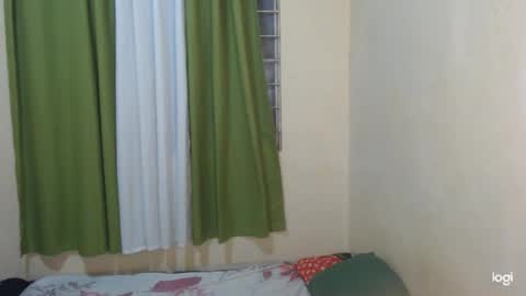 Snapshot of tikolinajeboy chatting on 01.22.25 ANNETS online show from 01.22.25