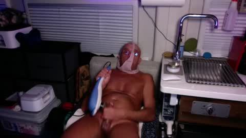 Snapshot of tim4tech chatting on 10.07.25 ThongMan online show from 10.07.25