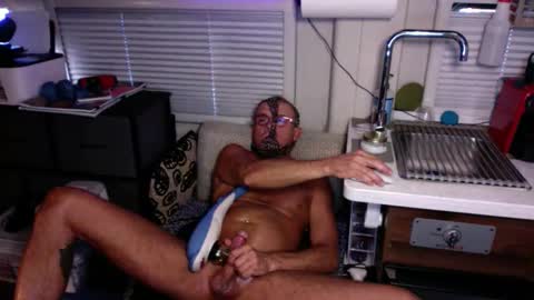 Snapshot of tim4tech chatting on 11.02.25 ThongMan online show from 11.02.25