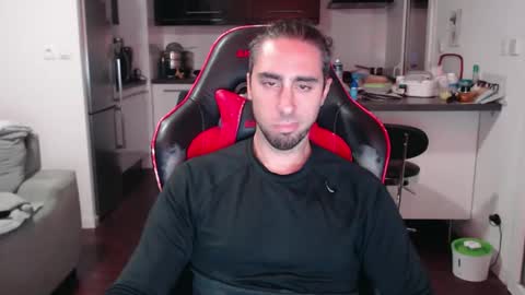 Snapshot of timmoo3 chatting on 10.28.25 Tim online show from 10.28.25