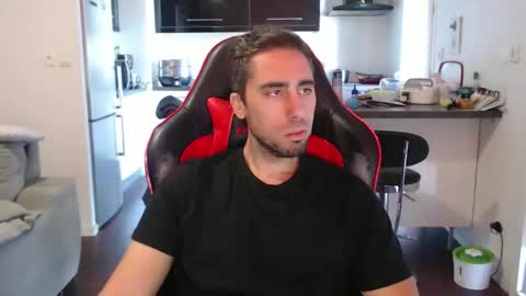 Snapshot of timmoo3 chatting on 10.30.25 Tim online show from 10.30.25