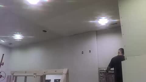 Snapshot of tinmon84 chatting on 11.15.25 Dan online show from 11.15.25