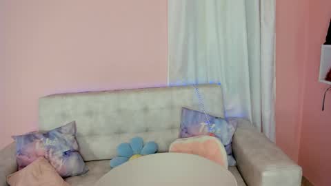 Snapshot of tiny_cora chatting on 02.17.25 tiny_cora online show from 02.17.25