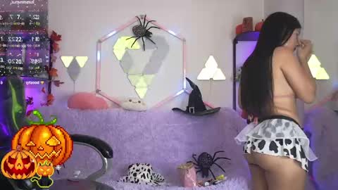 tiny_vixen_ online show from 10.20.25