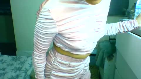 Snapshot of tinyasian911718 chatting on 12.09.24 Tinyasian911718 sweetinyasian instagram online show from 12.09.24