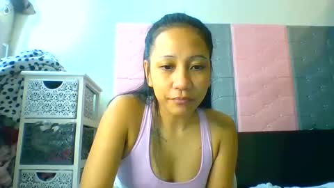 Snapshot of tinyasian911718 chatting on 12.16.24 Tinyasian911718 sweetinyasian instagram online show from 12.16.24