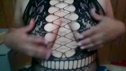 Snapshot of tinyylatina69 chatting on 11.01.25 tinyylatina69 online show from 11.01.25