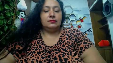 TISTMATURE online show from 10.21.25