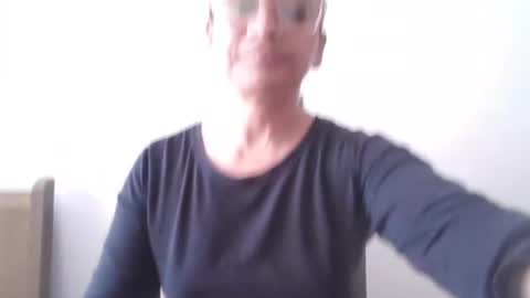 Ester online show from 12.25.24