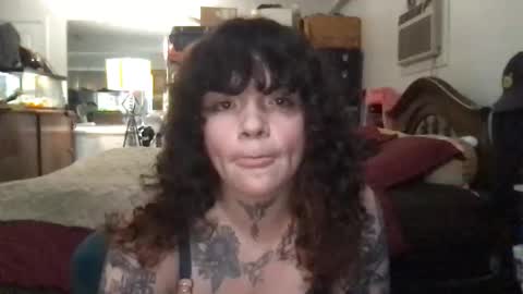 Snapshot of titzntattz chatting on 11.16.25 formerly bigtittygothwhore online show from 11.16.25