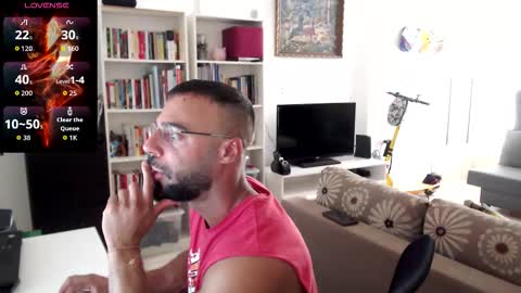 Snapshot of todd_dantes chatting on 09.13.25 Todd online show from 09.13.25