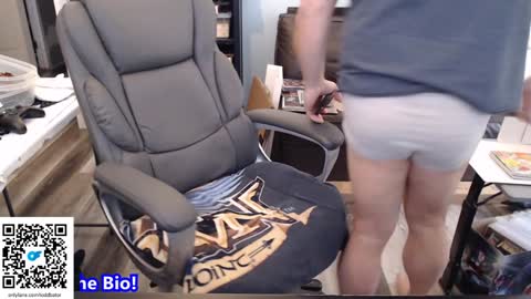 Snapshot of toddbator chatting on 01.23.25 Todd Bator online show from 01.23.25