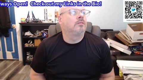 Snapshot of toddbator chatting on 03.01.25 Todd Bator online show from 03.01.25