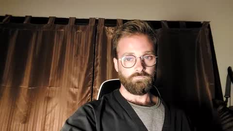 Snapshot of toffbuck chatting on 01.28.25 ToffBuck online show from 01.28.25