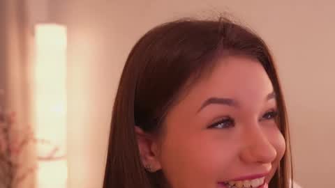 Snapshot of tokyo_bloom chatting on 10.04.25  ALICE  online show from 10.04.25