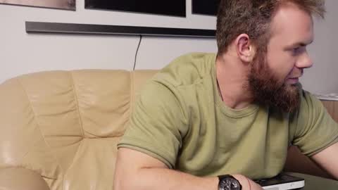 Snapshot of tommy_burnzzz chatting on 12.07.24 tommy burnzzz online show from 12.07.24