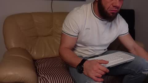 Snapshot of tommy_burnzzz chatting on 12.20.24 tommy burnzzz online show from 12.20.24