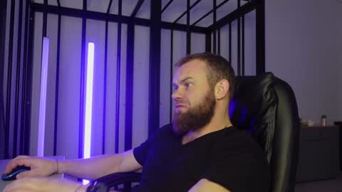 Snapshot of tommy_burnzzz chatting on 01.25.25 tommy burnzzz online show from 01.25.25